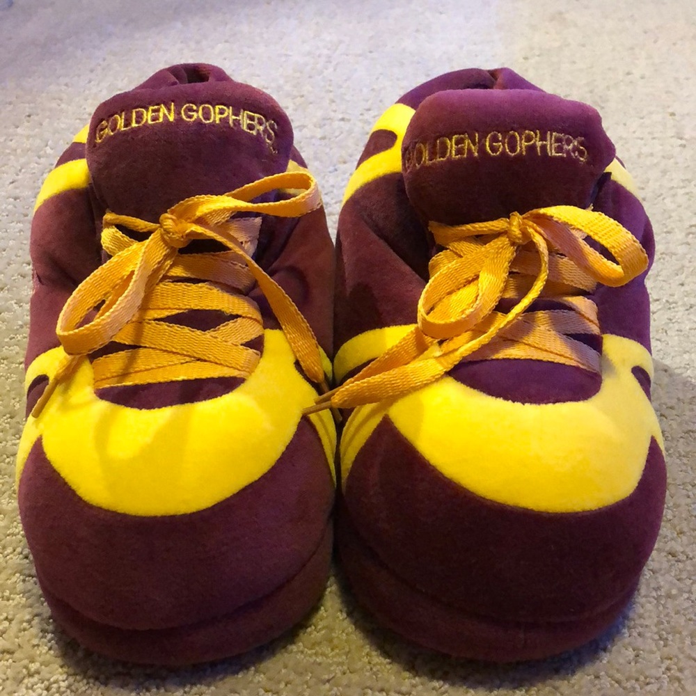 Minnesota Gopher Slippers (Happy Feet)